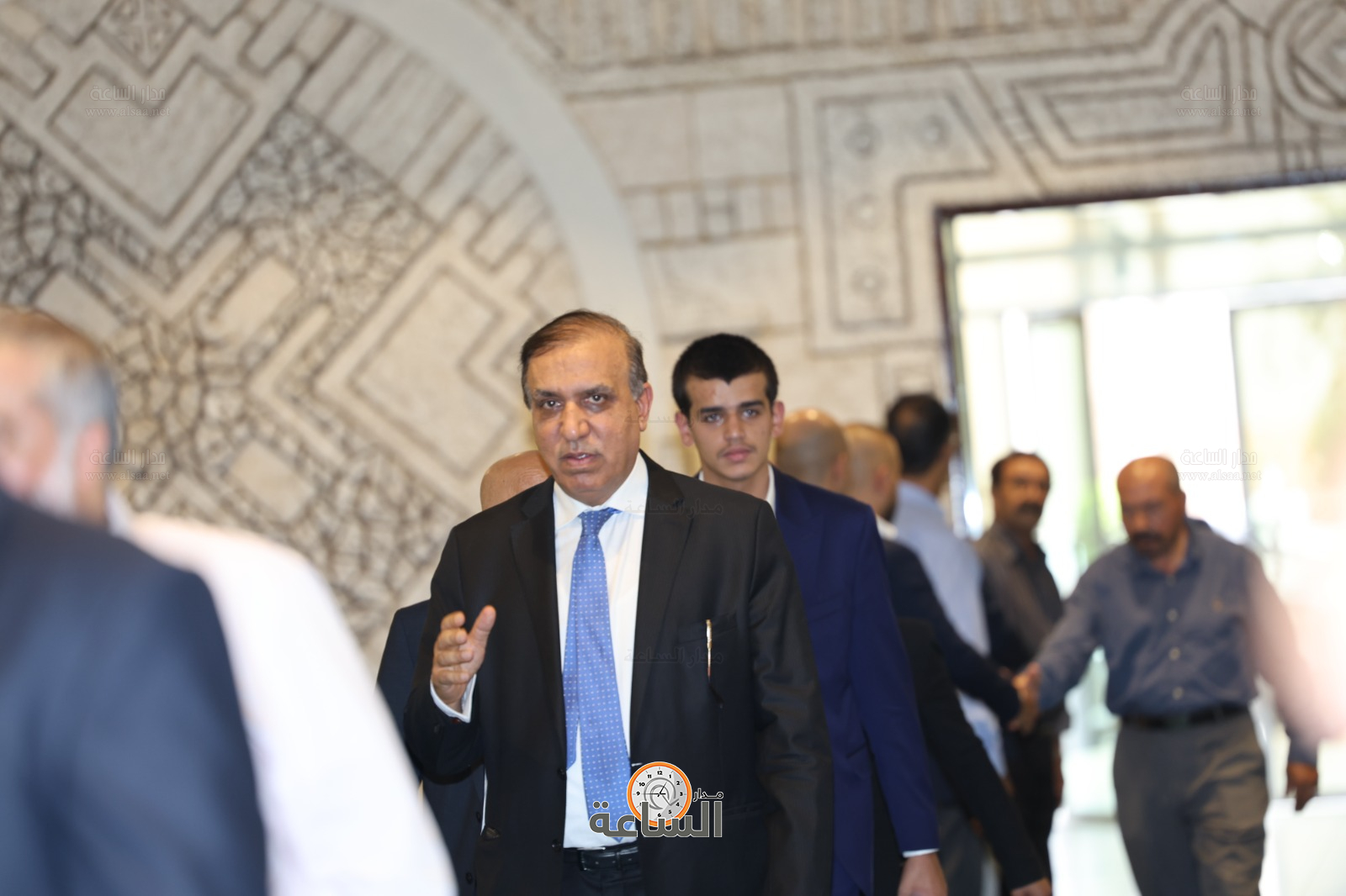 Madar Al-Saa Images 0.6509967857187191