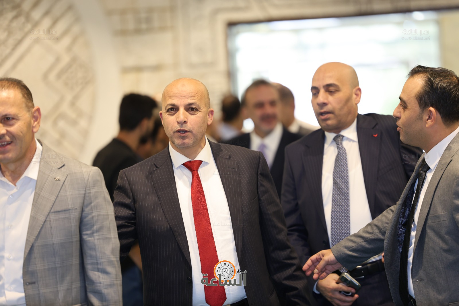 Madar Al-Saa Images 0.8878727447553612