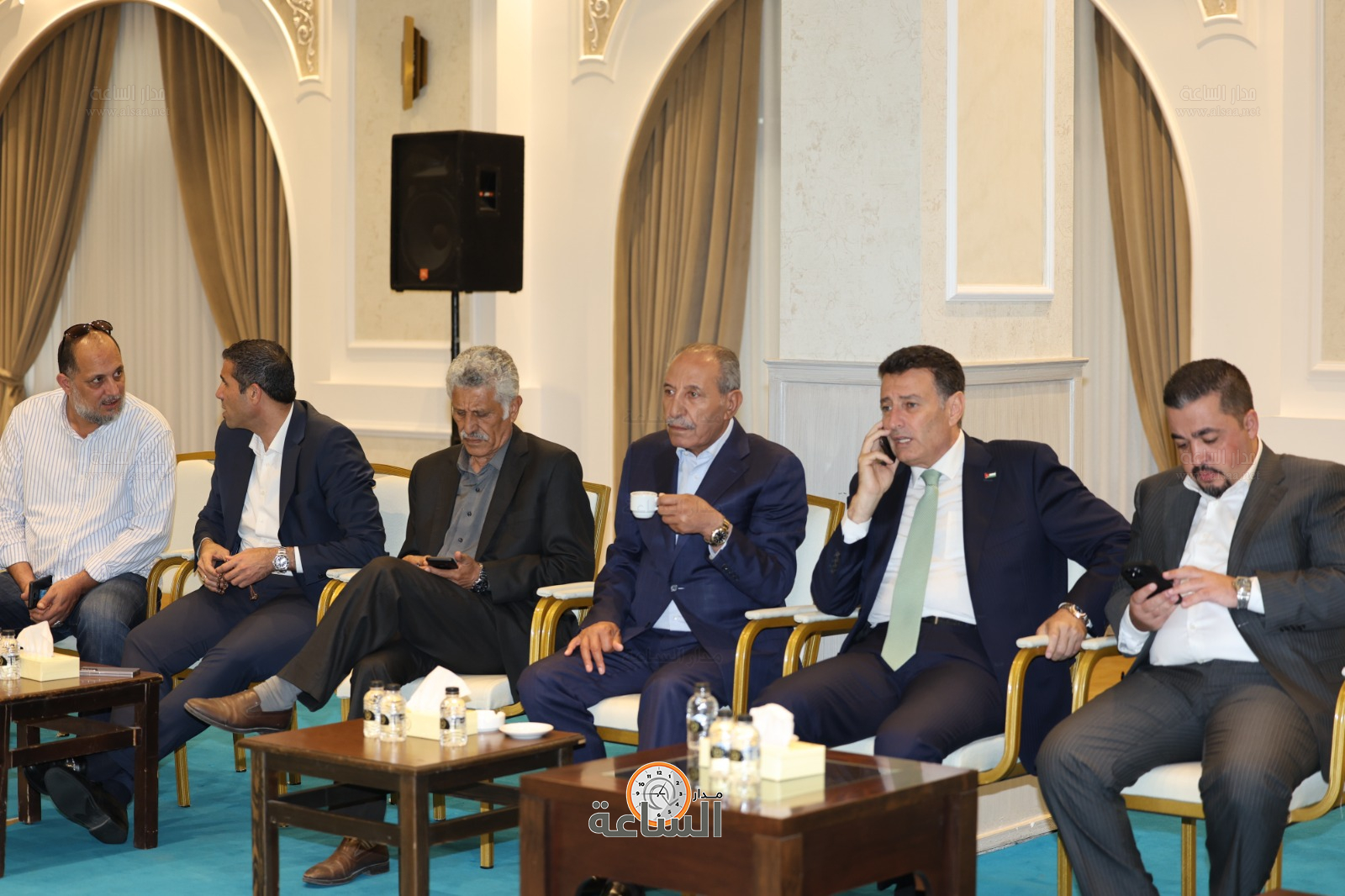 Madar Al-Saa Images 0.9989464937798646