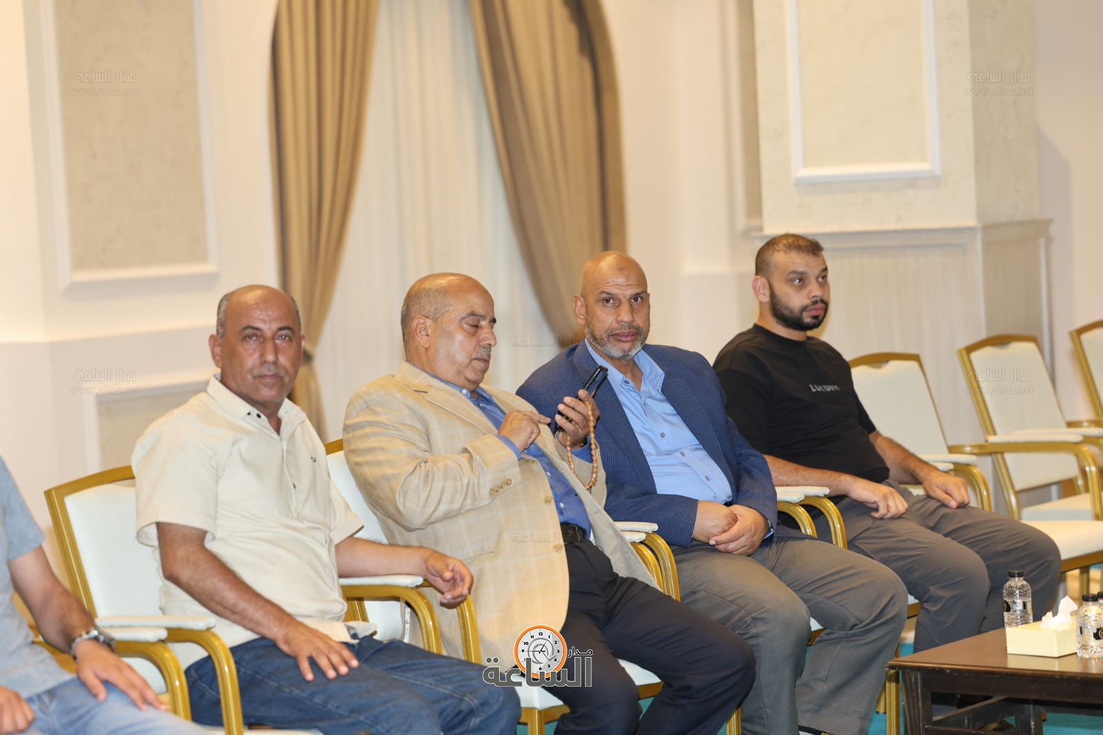 Madar Al-Saa Images 0.7220902139560799