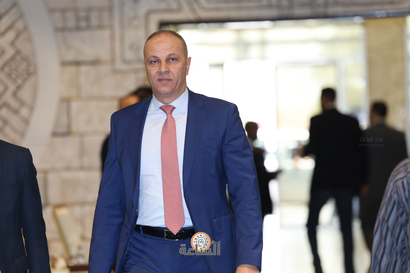 Madar Al-Saa Images 0.35609215265574734