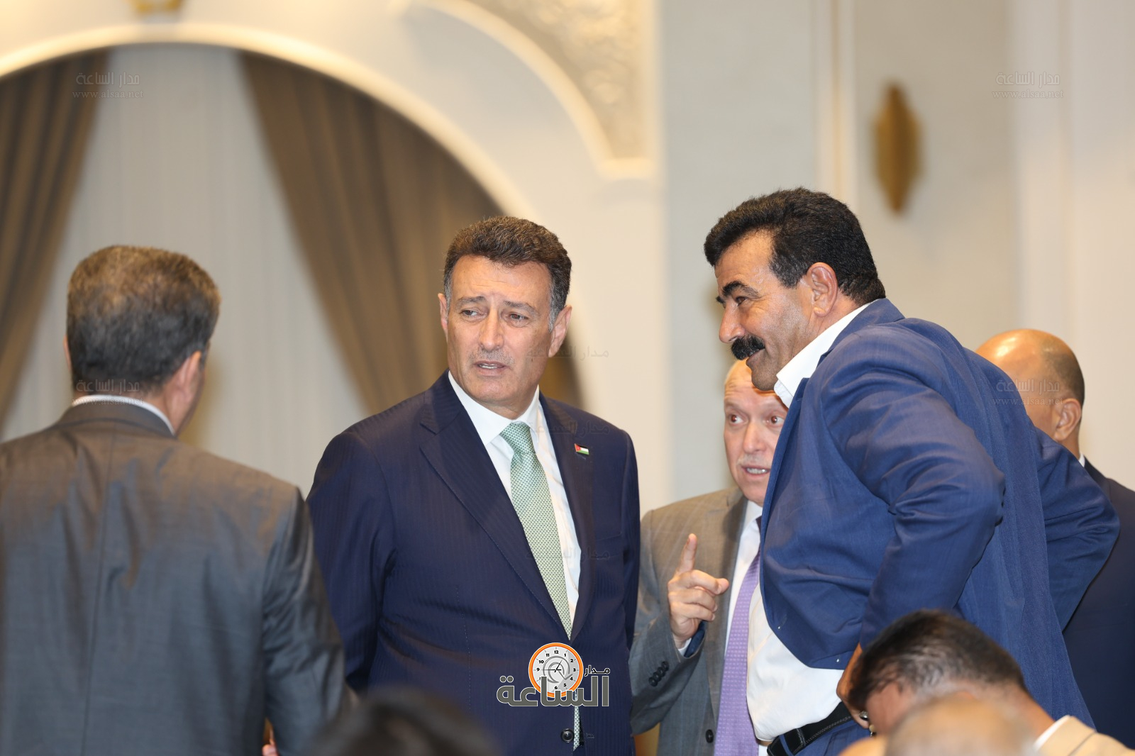 Madar Al-Saa Images 0.9958401913652871