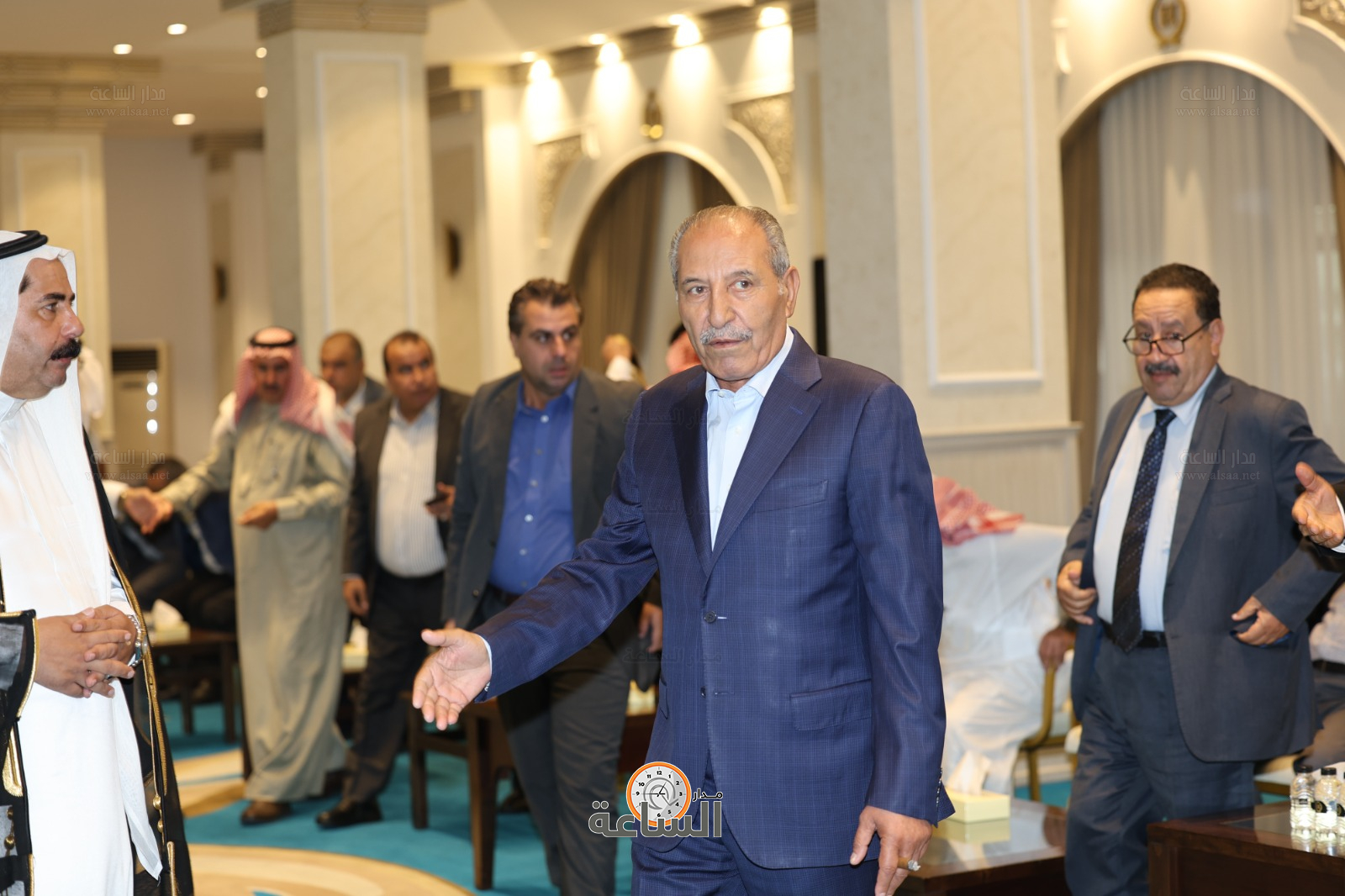 Madar Al-Saa Images 0.4616514637426534