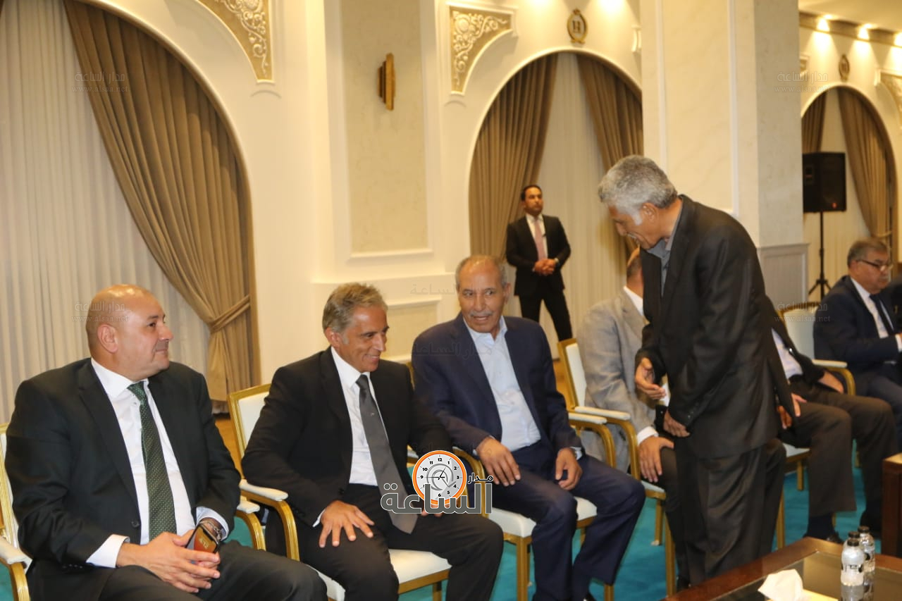 Madar Al-Saa Images 0.6338562434550776