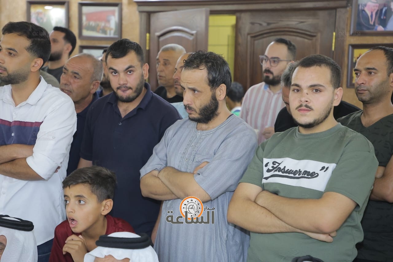 Madar Al-Saa Images 0.8248310299742139