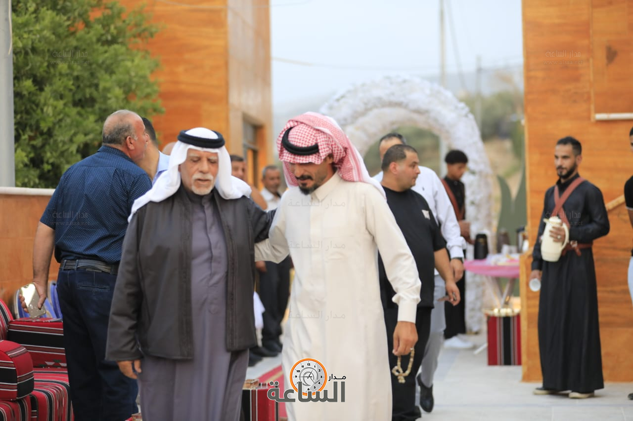 Madar Al-Saa Images 0.8942122329217923