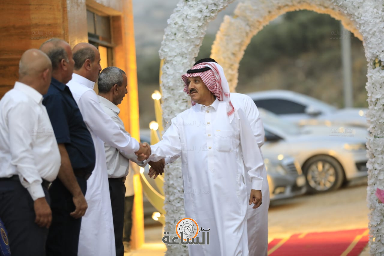 Madar Al-Saa Images 0.46013561056208574