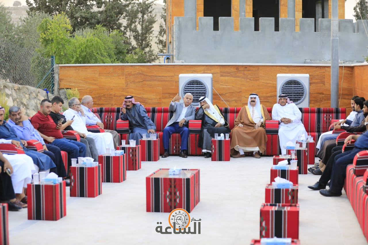 Madar Al-Saa Images 0.8221750319705516