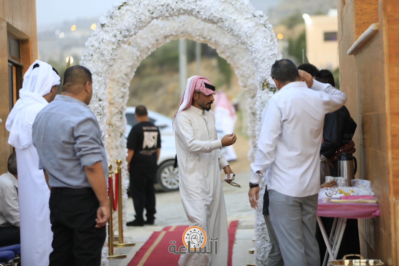 Madar Al-Saa Images 0.6344180706621502