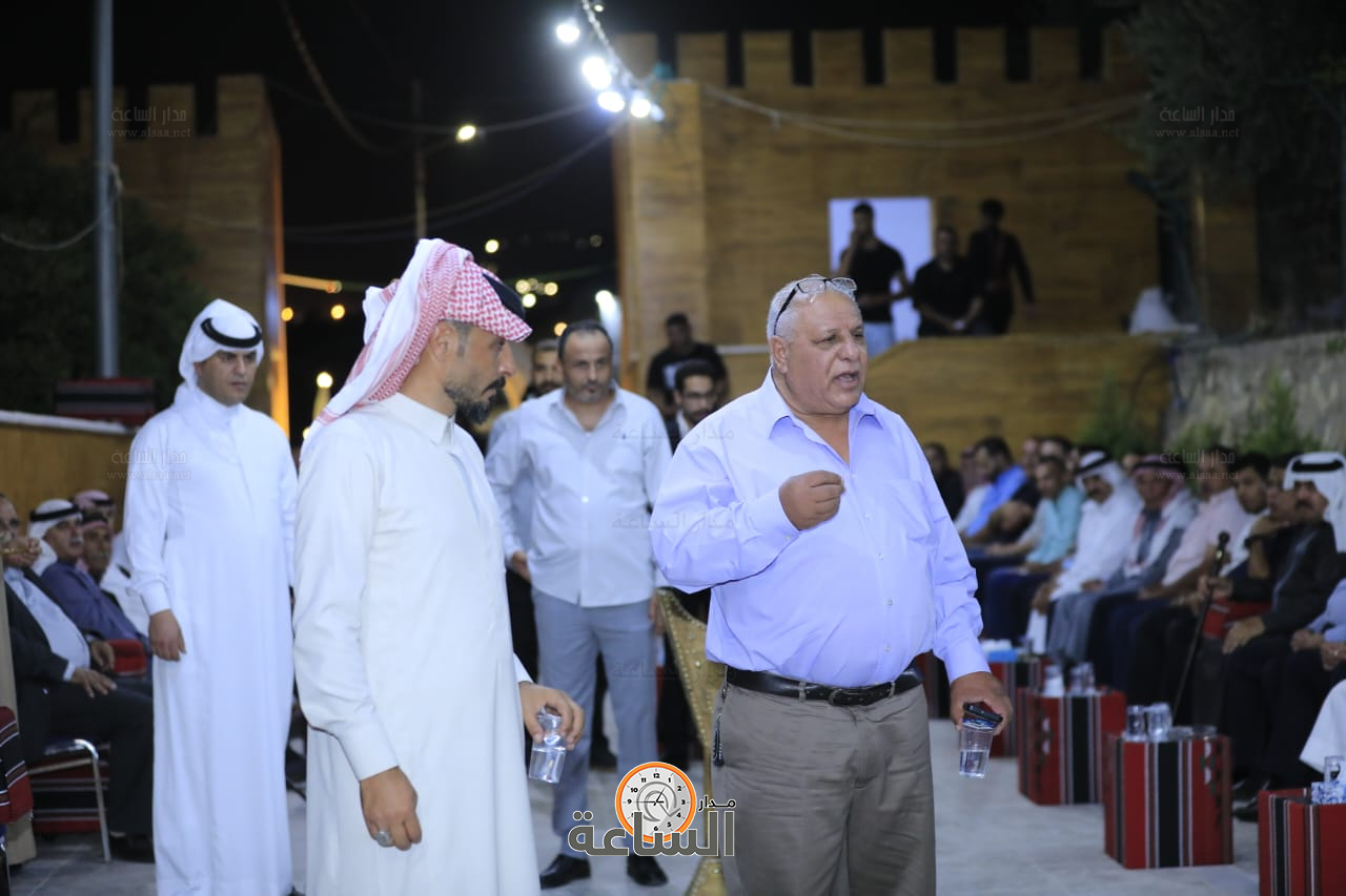 Madar Al-Saa Images 0.3342342192089667