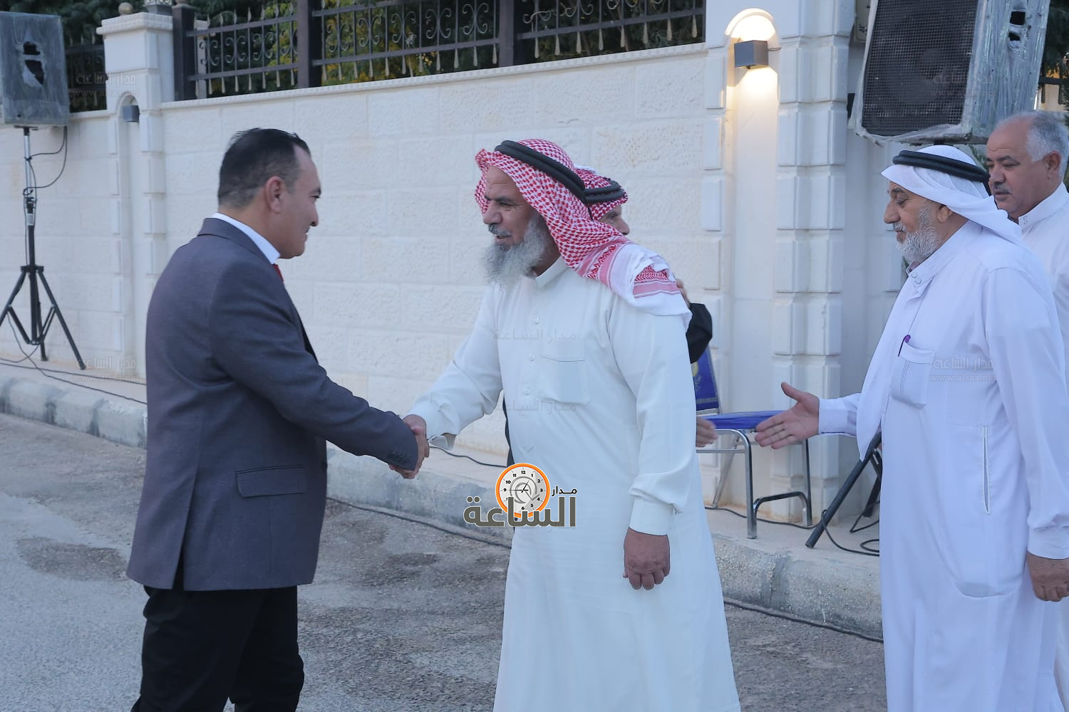 Madar Al-Saa Images 0.0062976145349793455