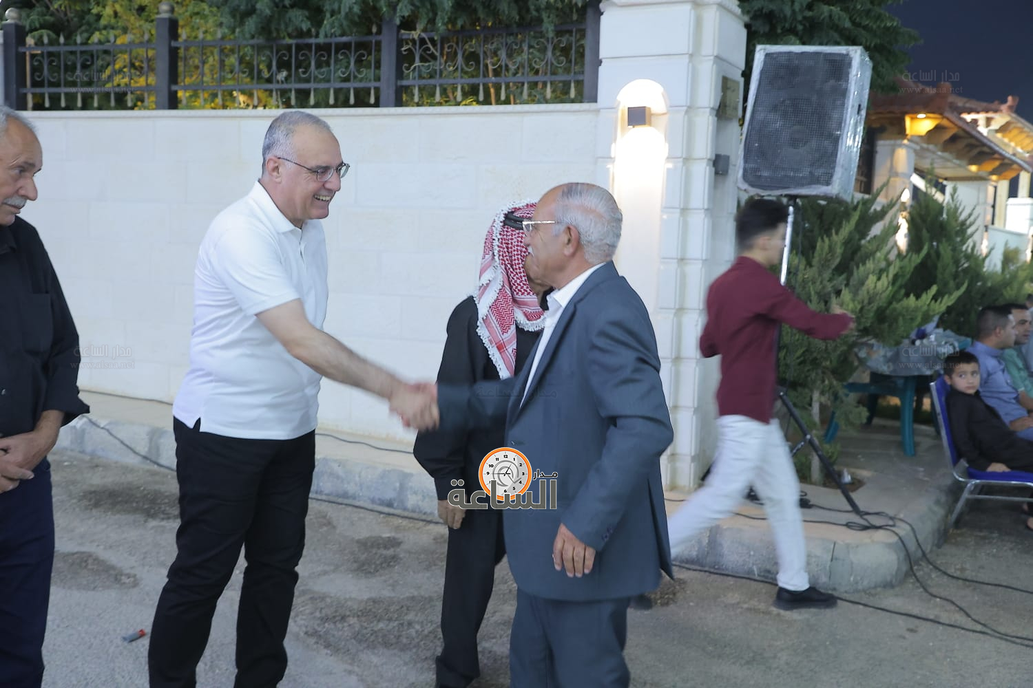 Madar Al-Saa Images 0.5584834204194404