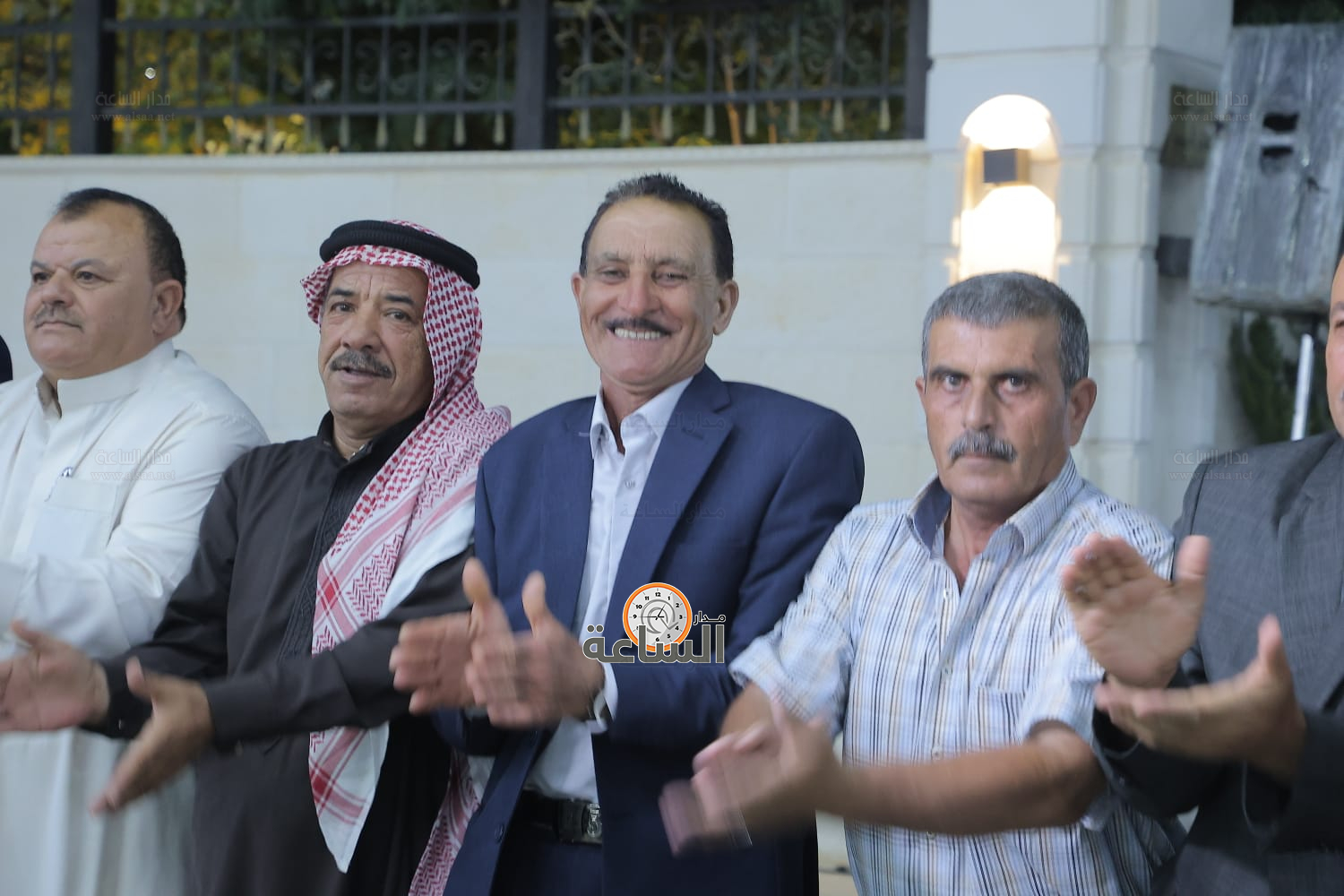 Madar Al-Saa Images 0.39353534849751115