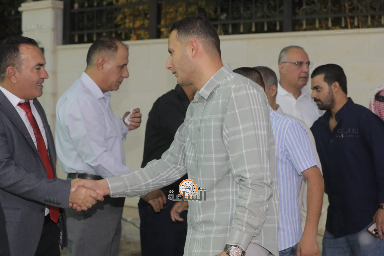 Madar Al-Saa Images 0.8842395139148526