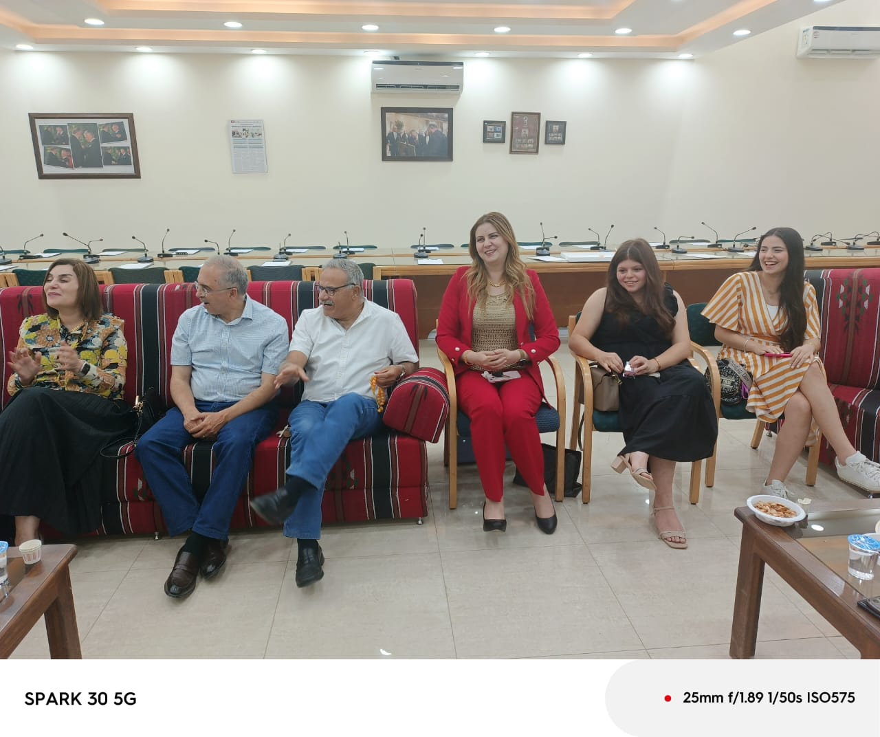 Madar Al-Saa Images 0.9380733887096807