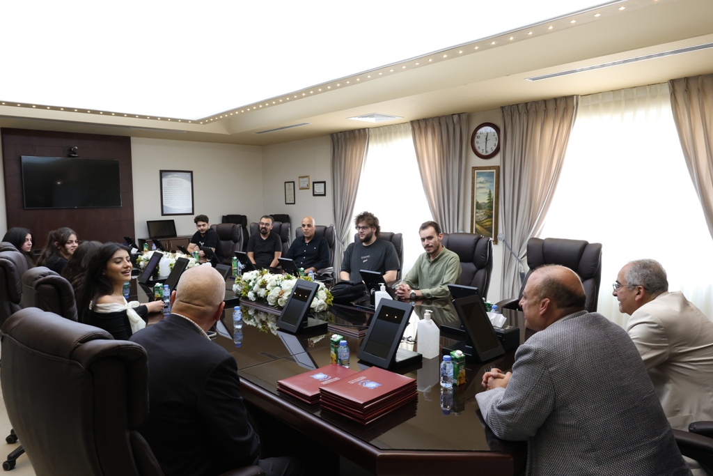 Madar Al-Saa Images 0.974462741660106
