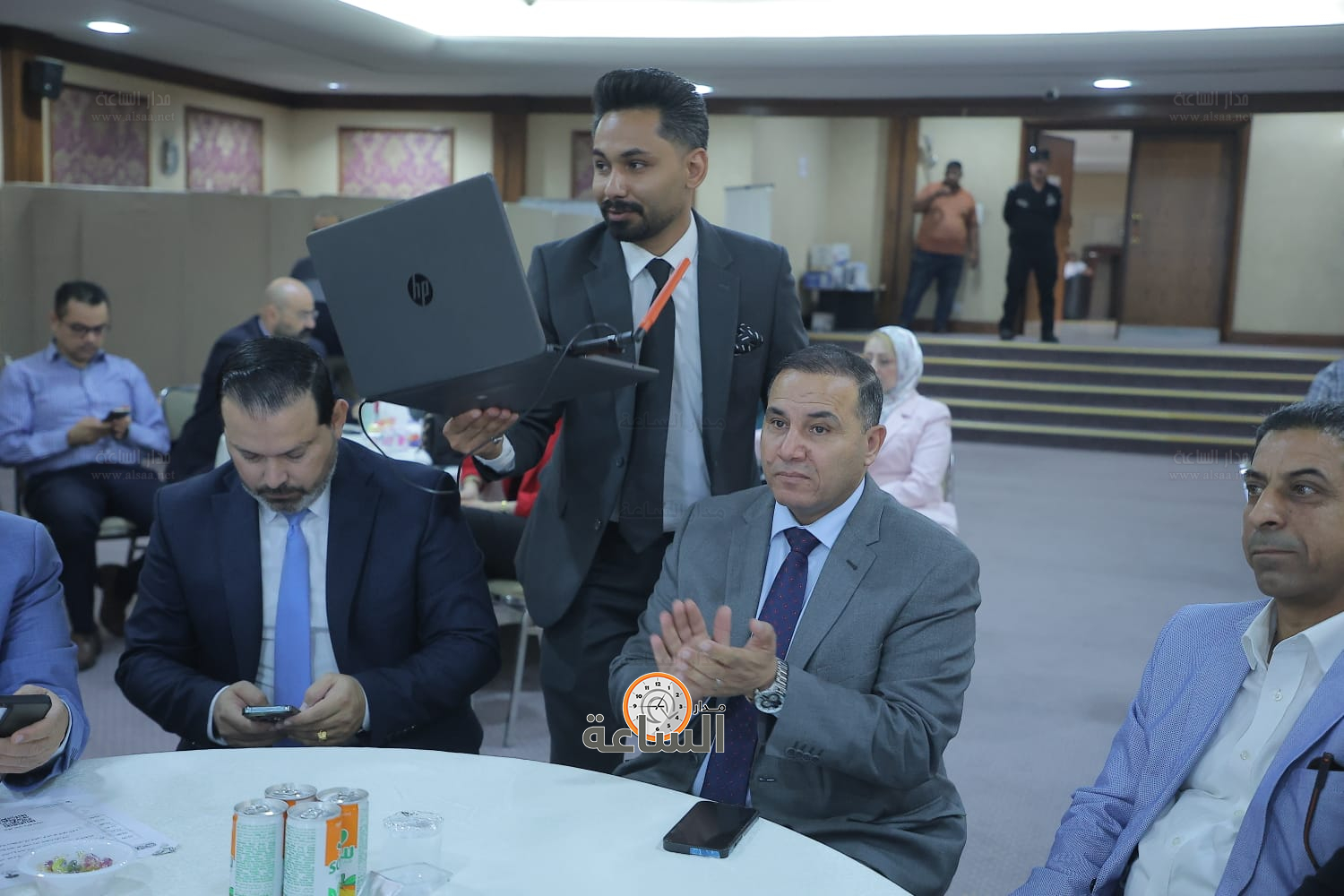 Madar Al-Saa Images 0.7187721768259804