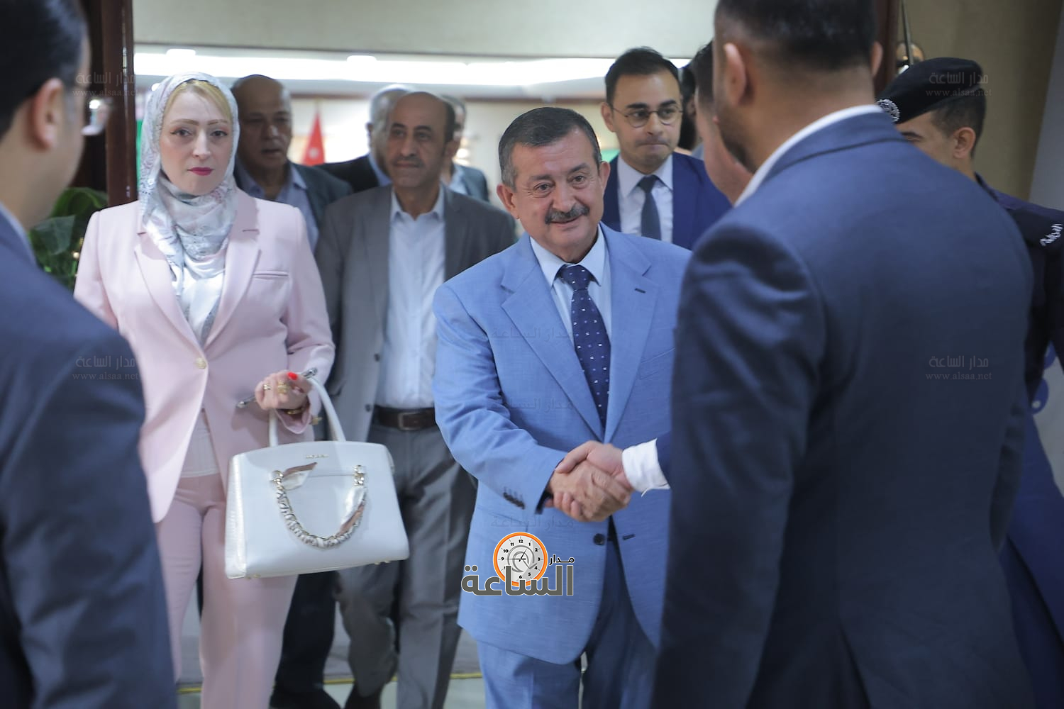 Madar Al-Saa Images 0.5835170140230477