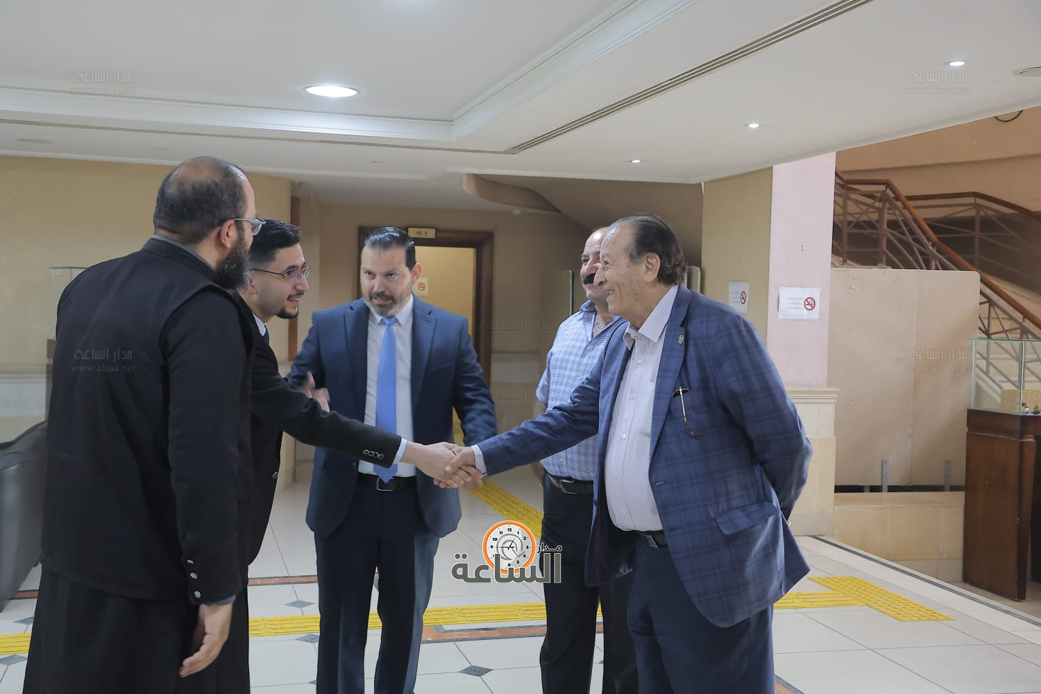 Madar Al-Saa Images 0.1222198960229246