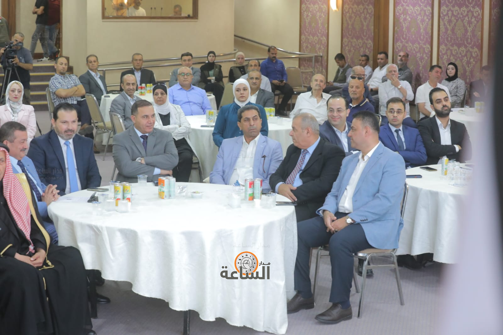 Madar Al-Saa Images 0.9544373918805354