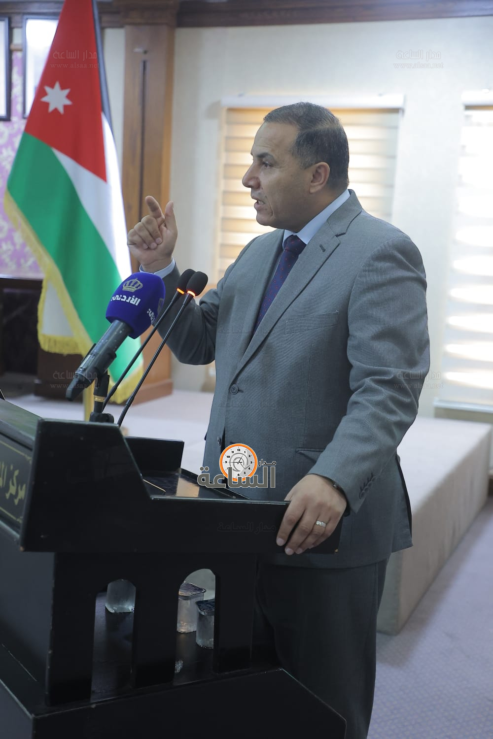 Madar Al-Saa Images 0.1303808477755396