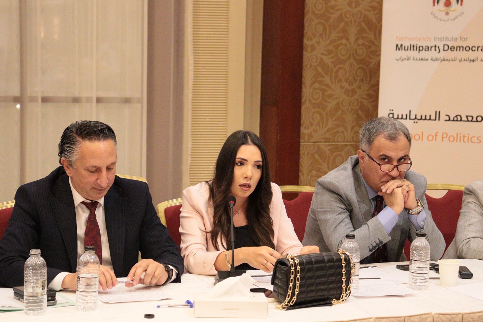 Madar Al-Saa Images 0.41998706947498987