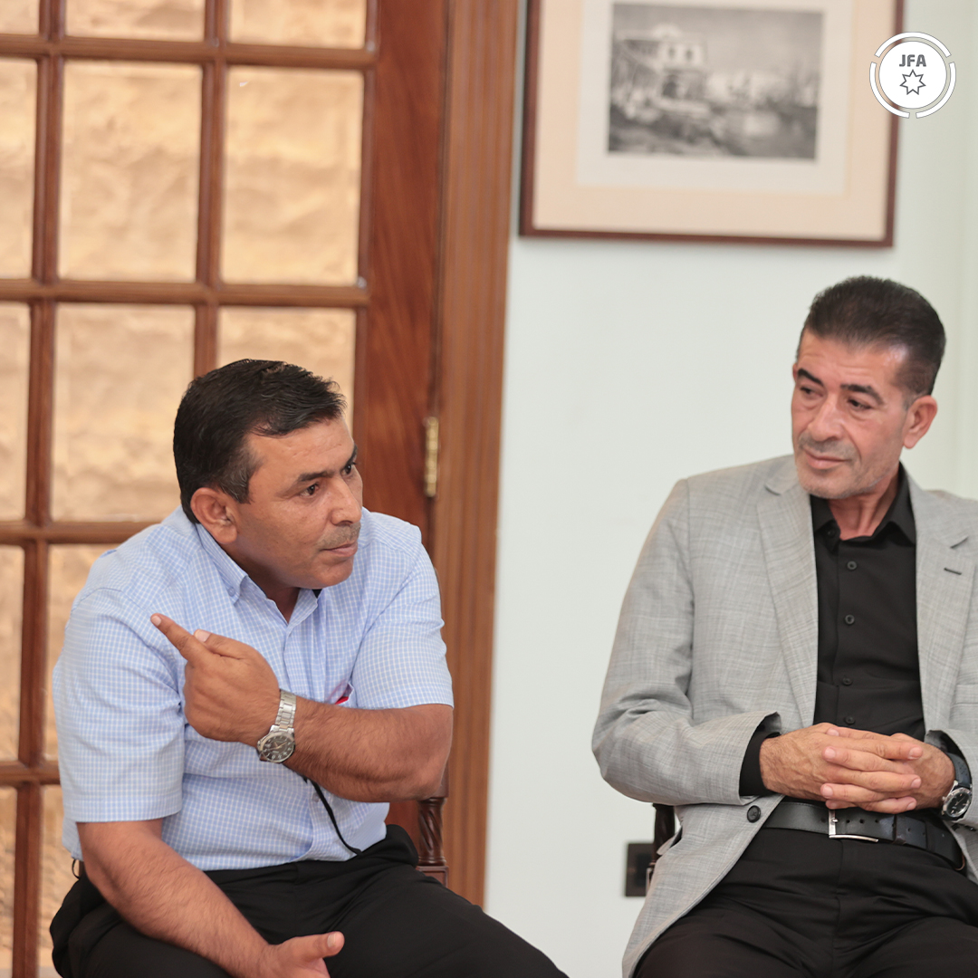 Madar Al-Saa Images 0.7693419856484754