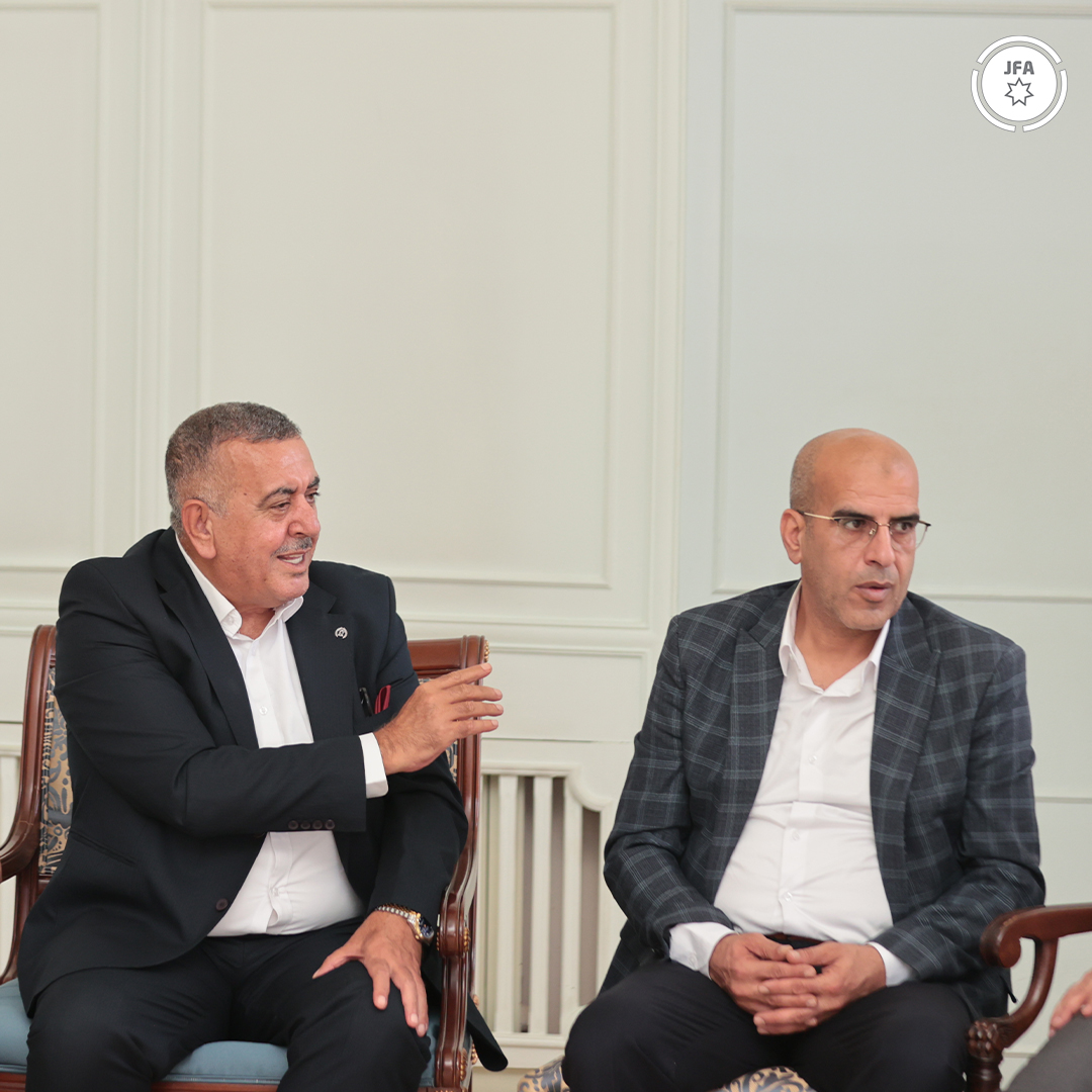 Madar Al-Saa Images 0.8004644761871021