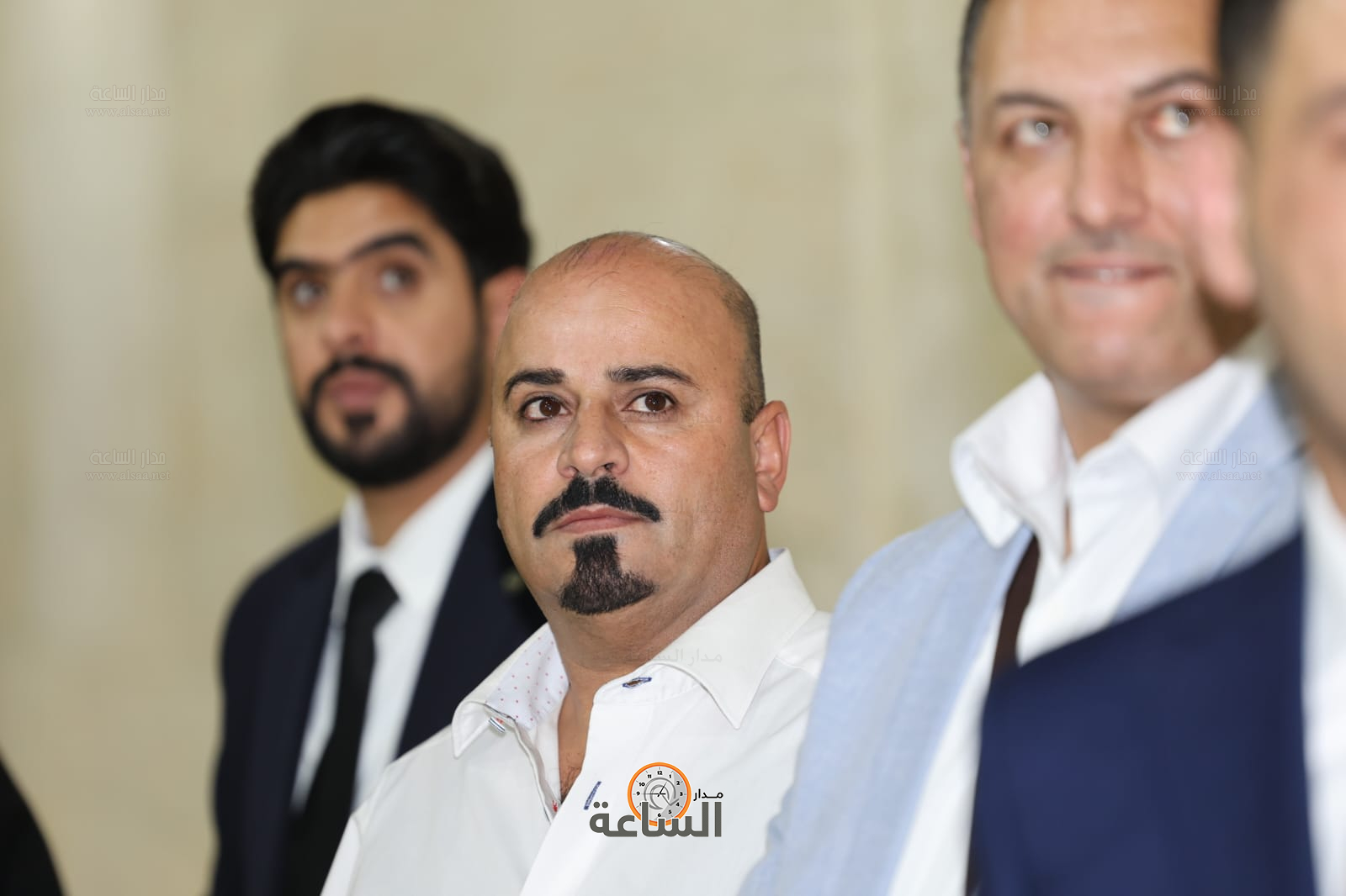 Madar Al-Saa Images 0.3219295122206107