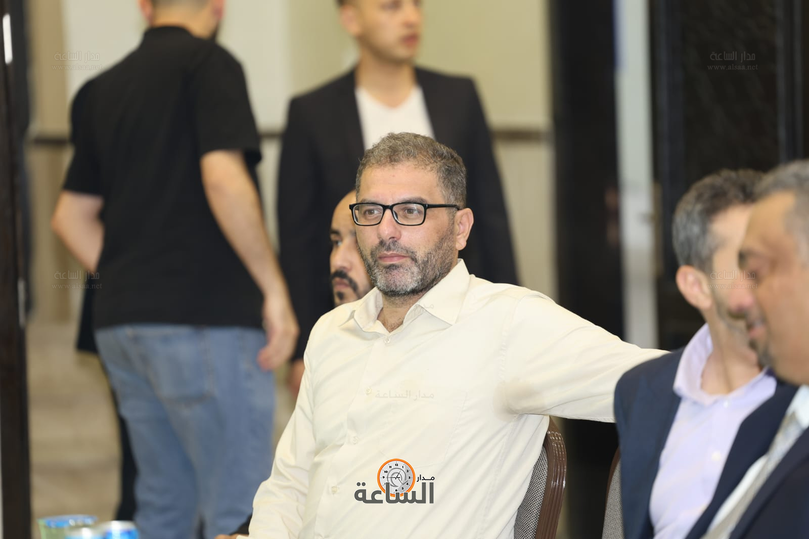 Madar Al-Saa Images 0.4096038505422577