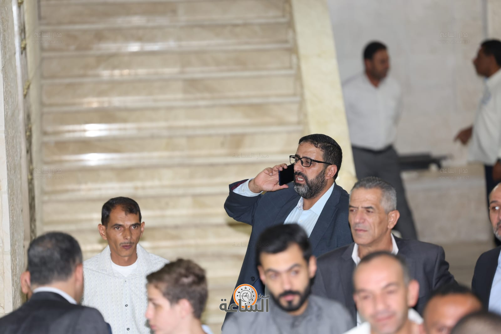 Madar Al-Saa Images 0.43856150180448783