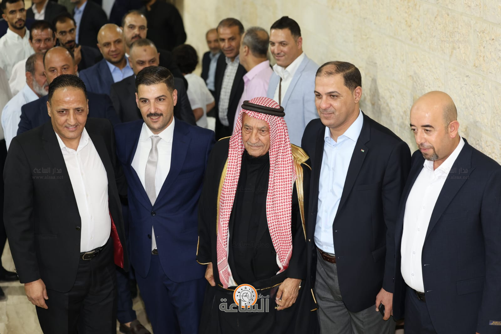 Madar Al-Saa Images 0.02344148539744506