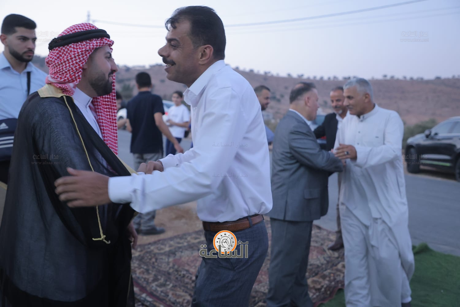 Madar Al-Saa Images 0.8404888365126937