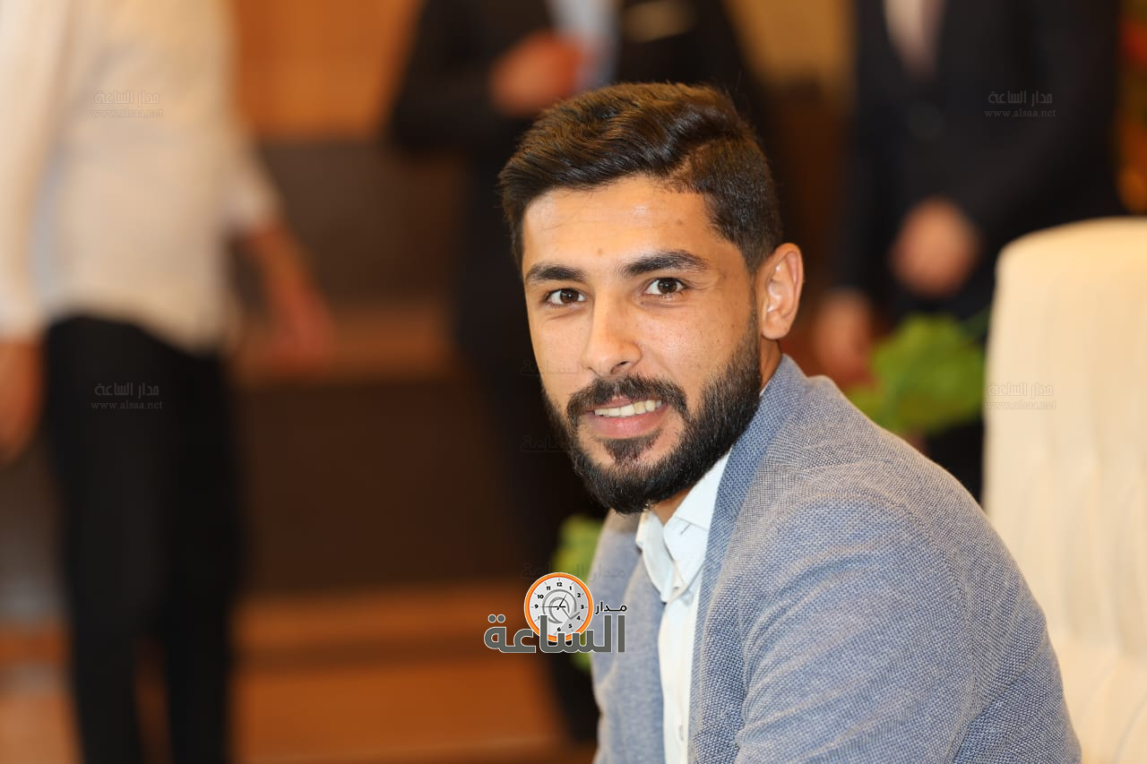 Madar Al-Saa Images 0.4328431199823558