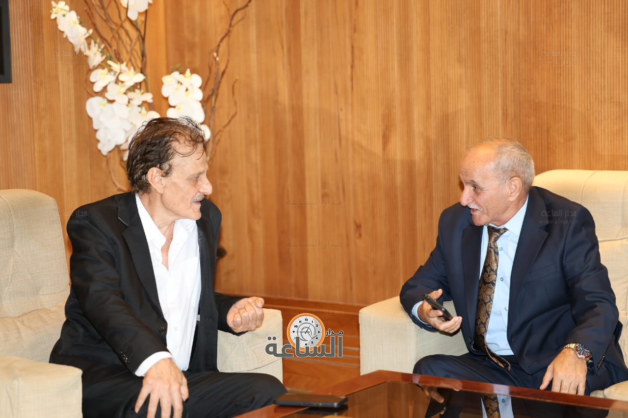 Madar Al-Saa Images 0.3025866714334555