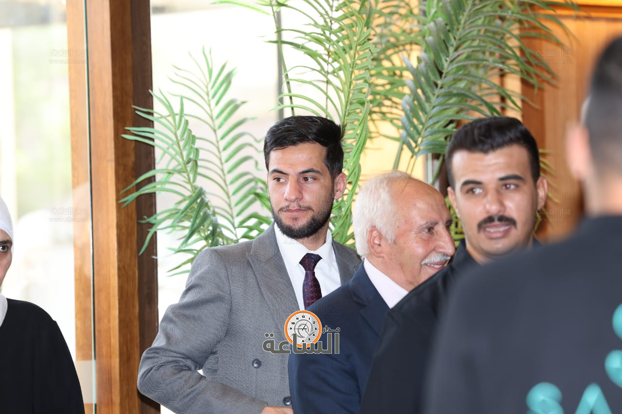 Madar Al-Saa Images 0.17978183678745152