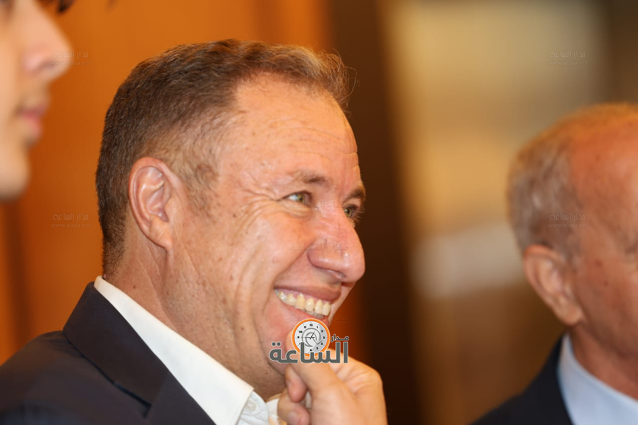 Madar Al-Saa Images 0.24236614554847224