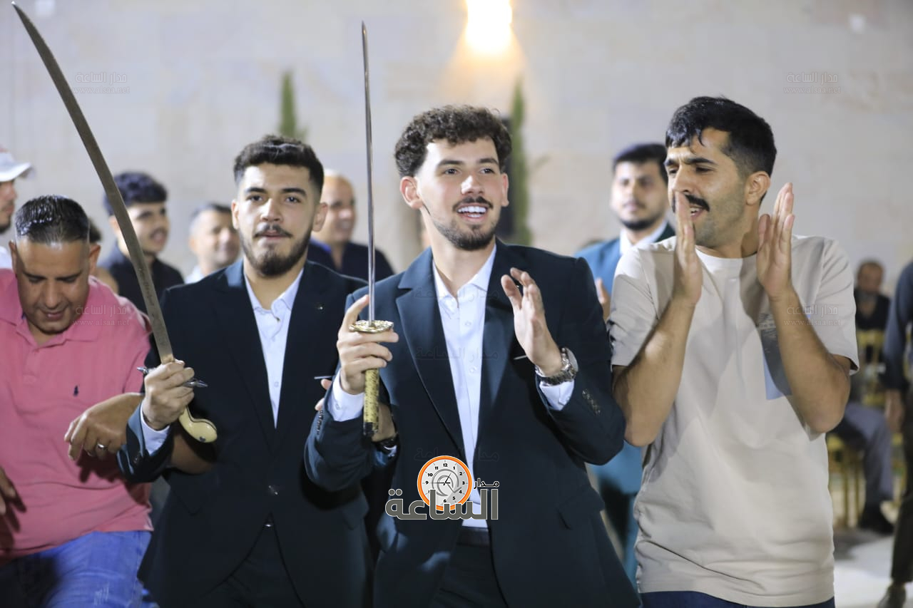 Madar Al-Saa Images 0.7760096310379635