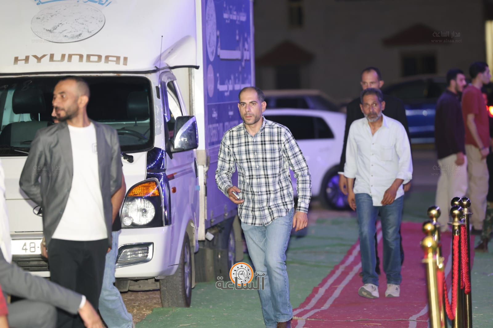 Madar Al-Saa Images 0.6895546599828327