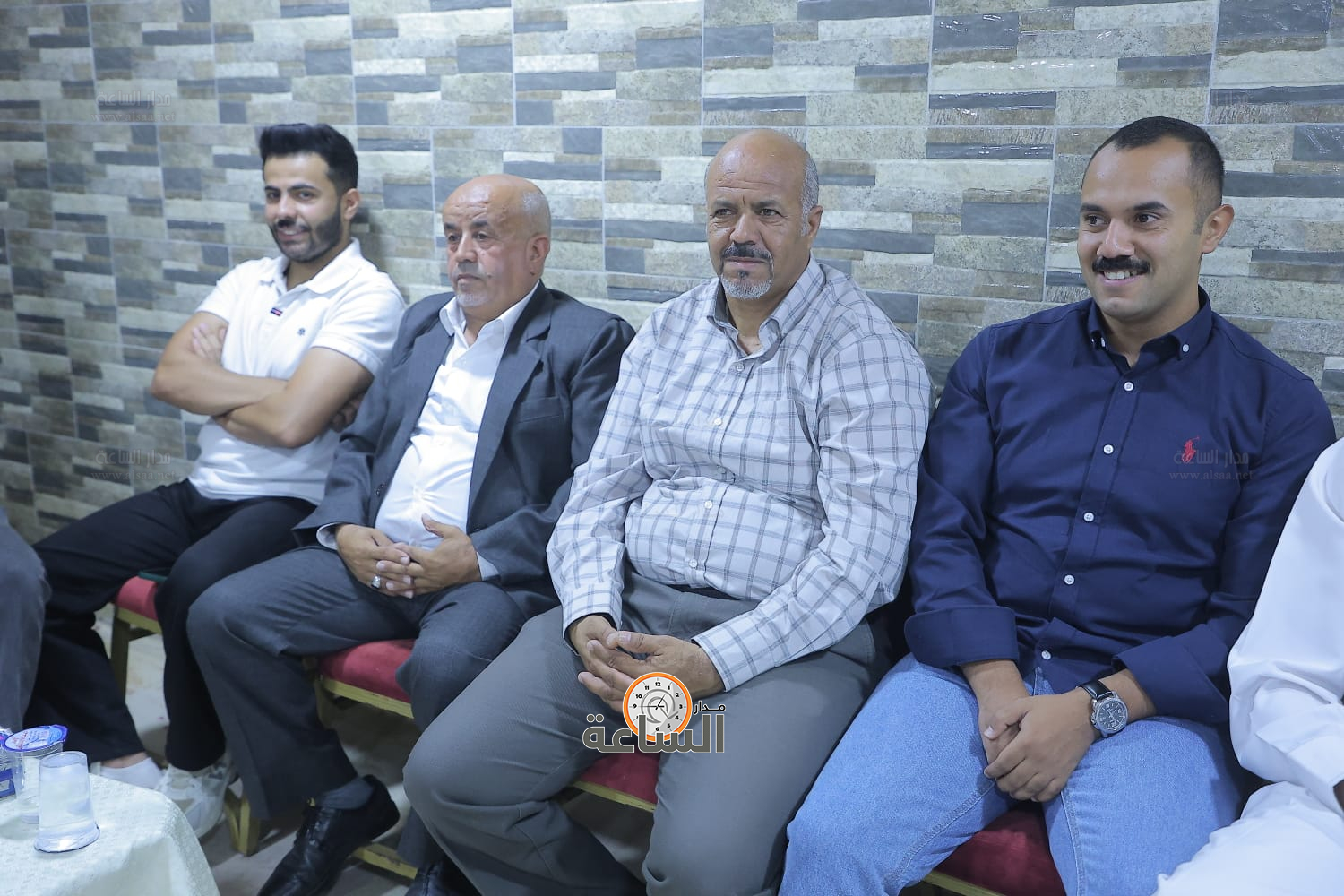 Madar Al-Saa Images 0.15757393634767125