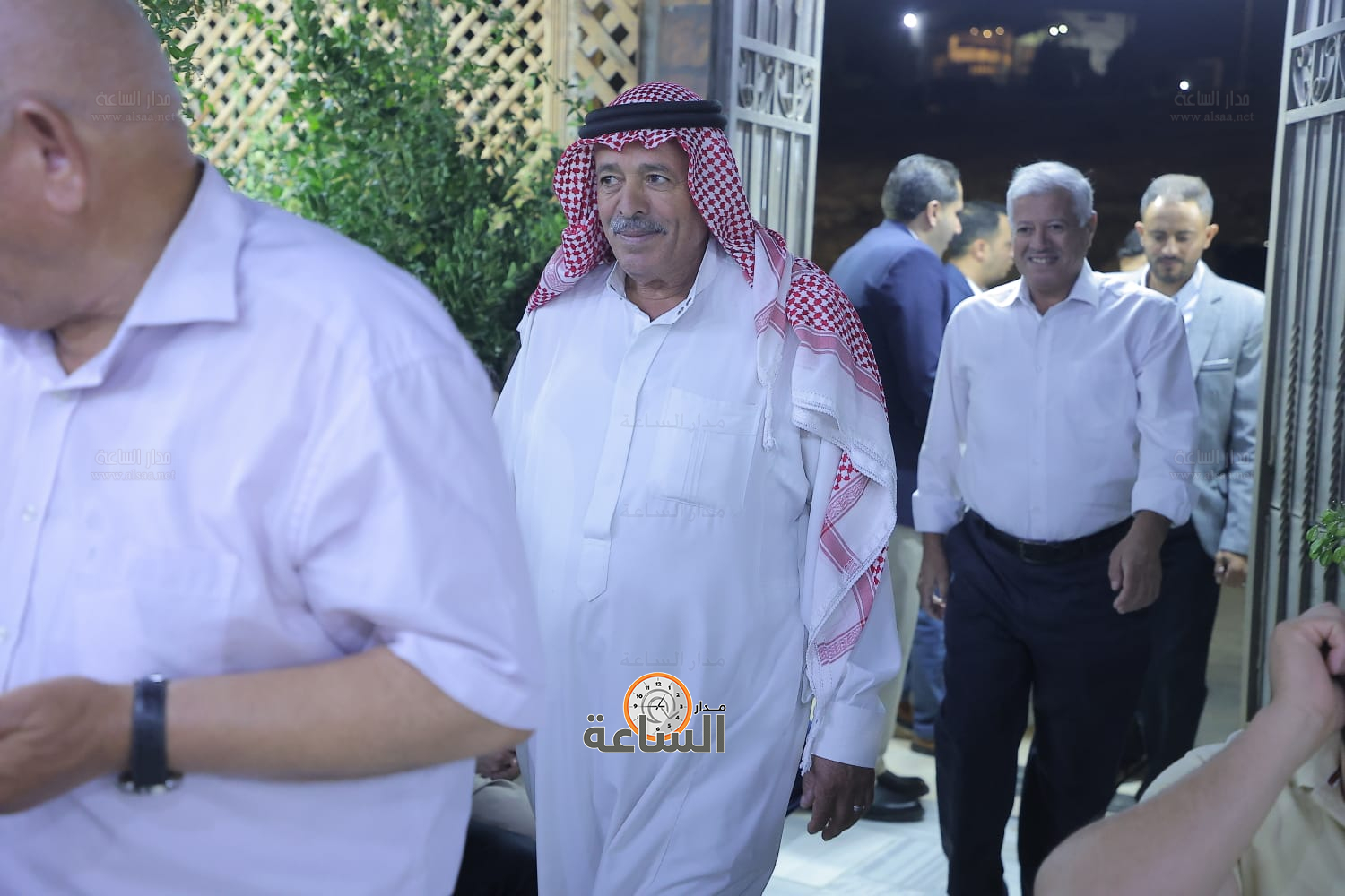 Madar Al-Saa Images 0.41159594625111584