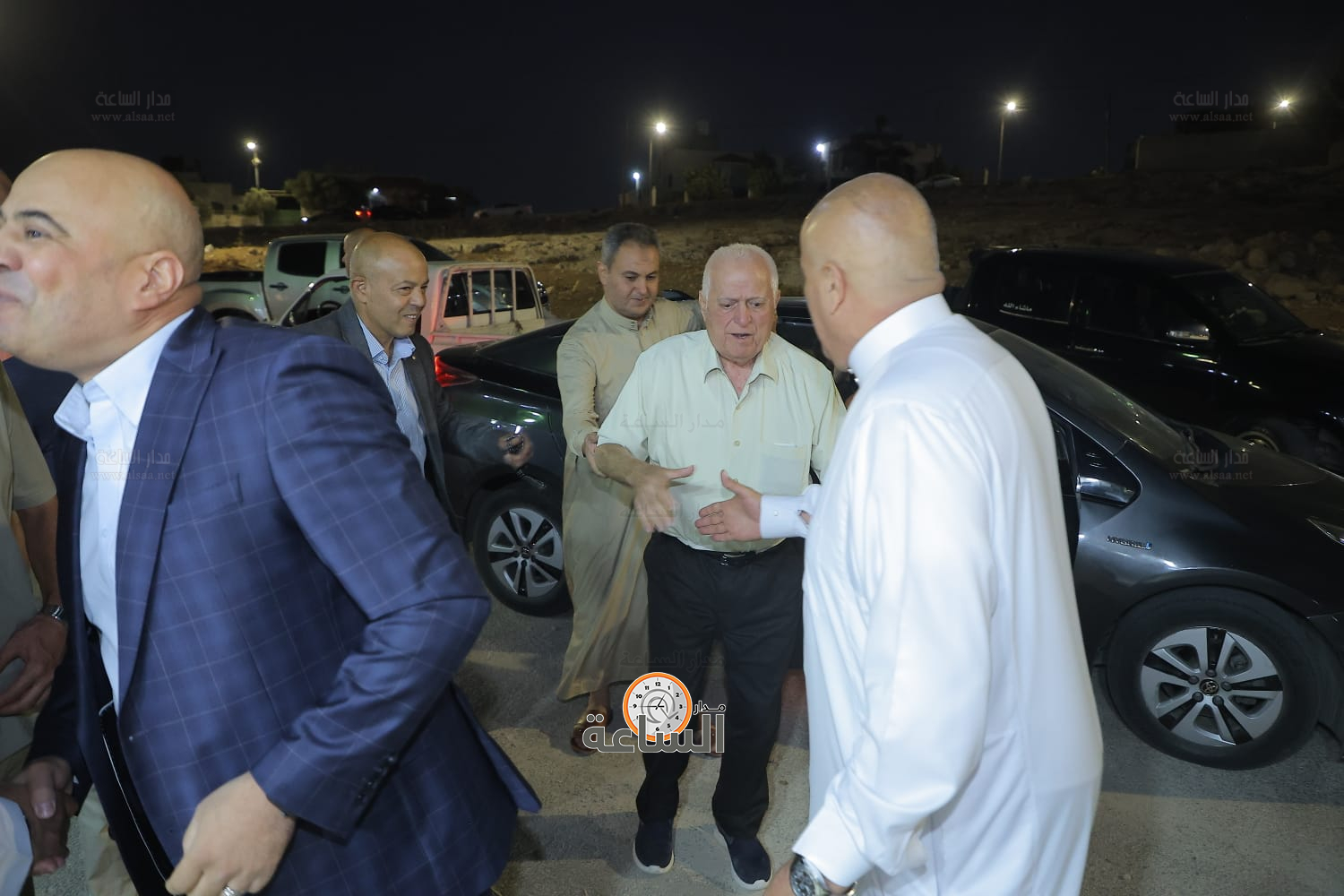 Madar Al-Saa Images 0.8064098833745732