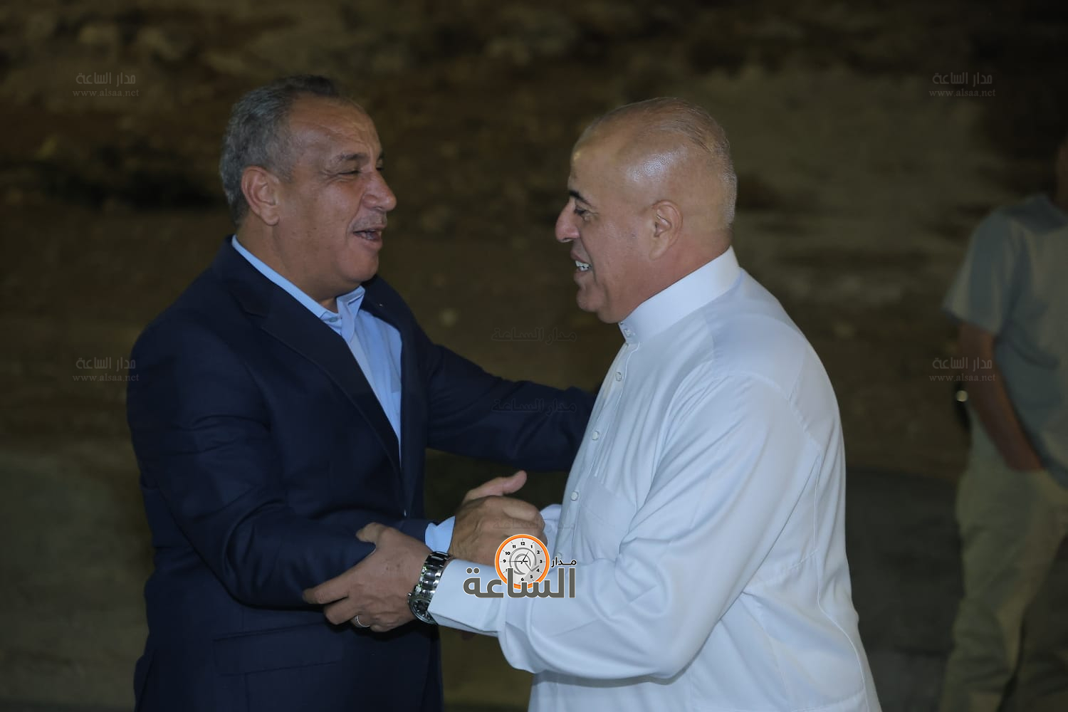 Madar Al-Saa Images 0.272492174347467