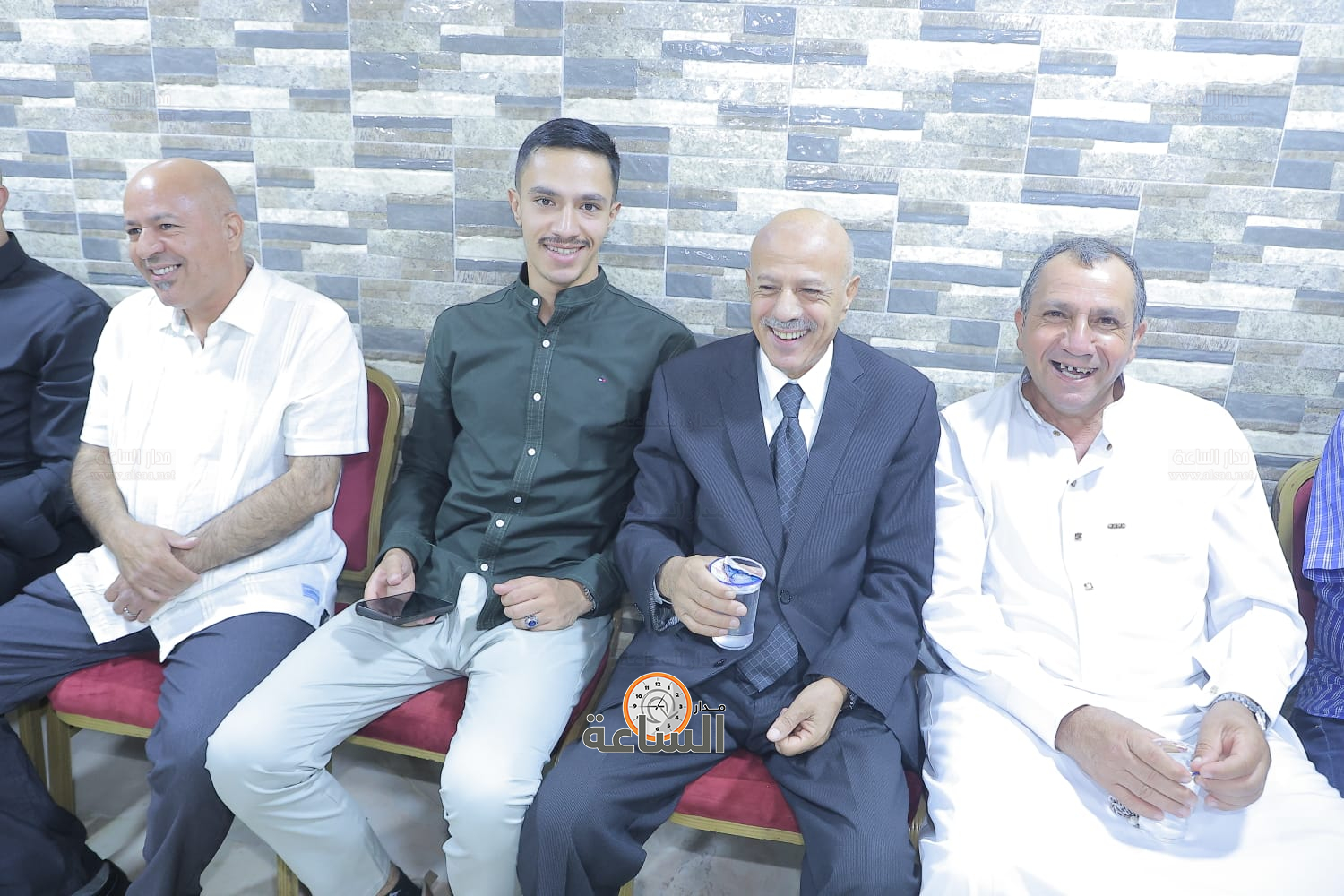 Madar Al-Saa Images 0.9778197542735028