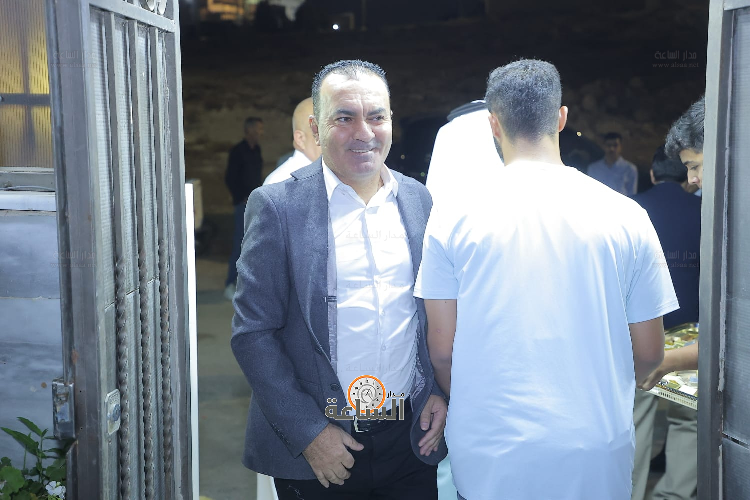 Madar Al-Saa Images 0.728491244992648