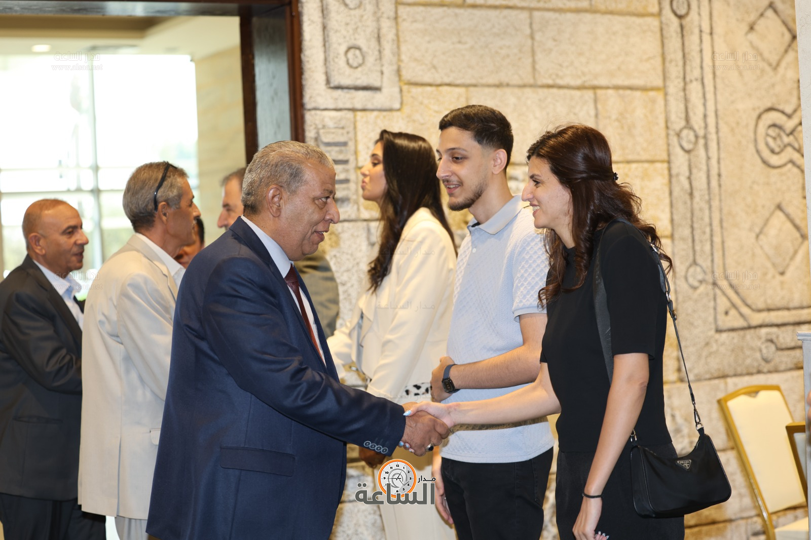 Madar Al-Saa Images 0.6552252064804724