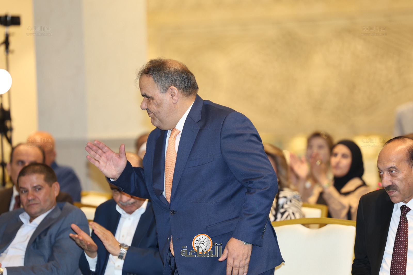 Madar Al-Saa Images 0.6501011129748052