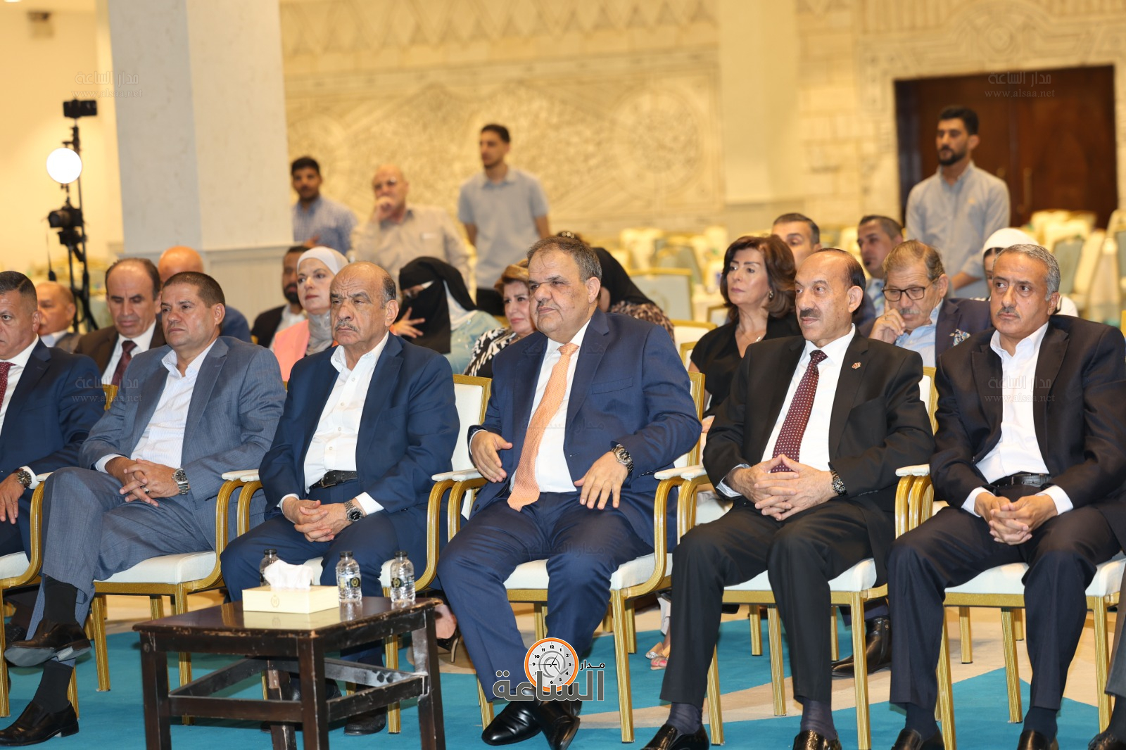 Madar Al-Saa Images 0.5604351719759101