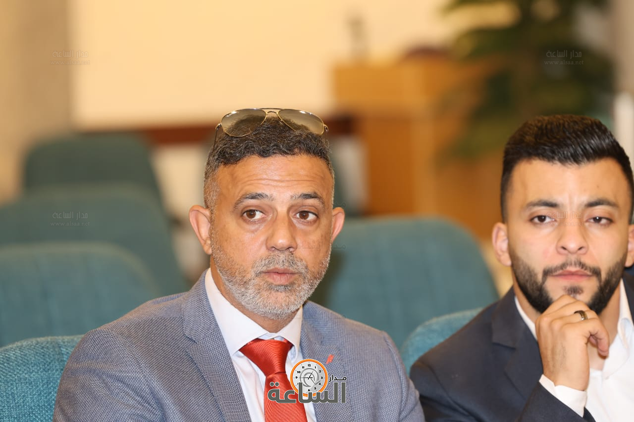 Madar Al-Saa Images 0.5157534350785572