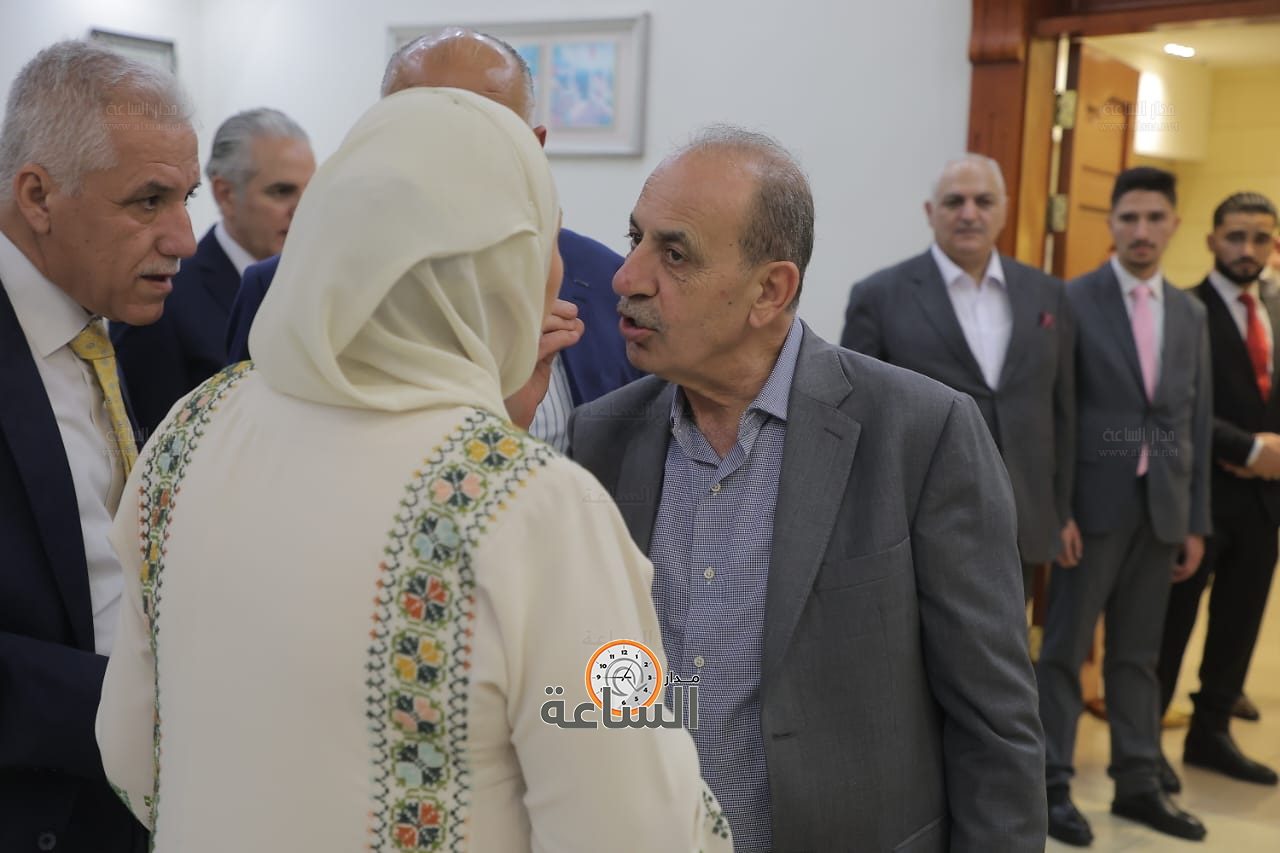 Madar Al-Saa Images 0.19409991855564812